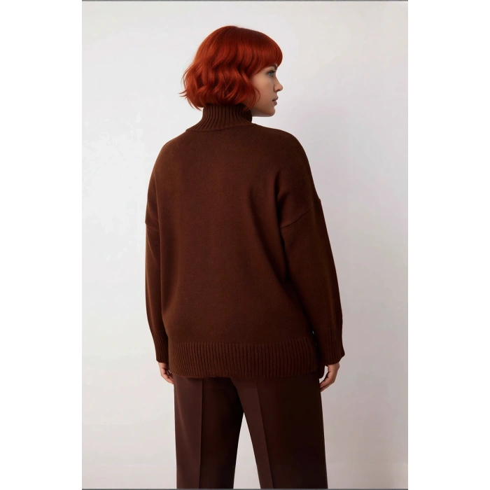 Kadınlar İçin Rahat Relaxed Kalıp Düşük Kol Dik Yaka Triko Kazak Kış Günleri İdeal Seçim