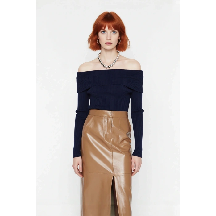 Kadınlara Özel Basic Fitted Kesim Uzun Kollu Crop Akrilik Triko Carmen Yaka Kazak Kaliteli