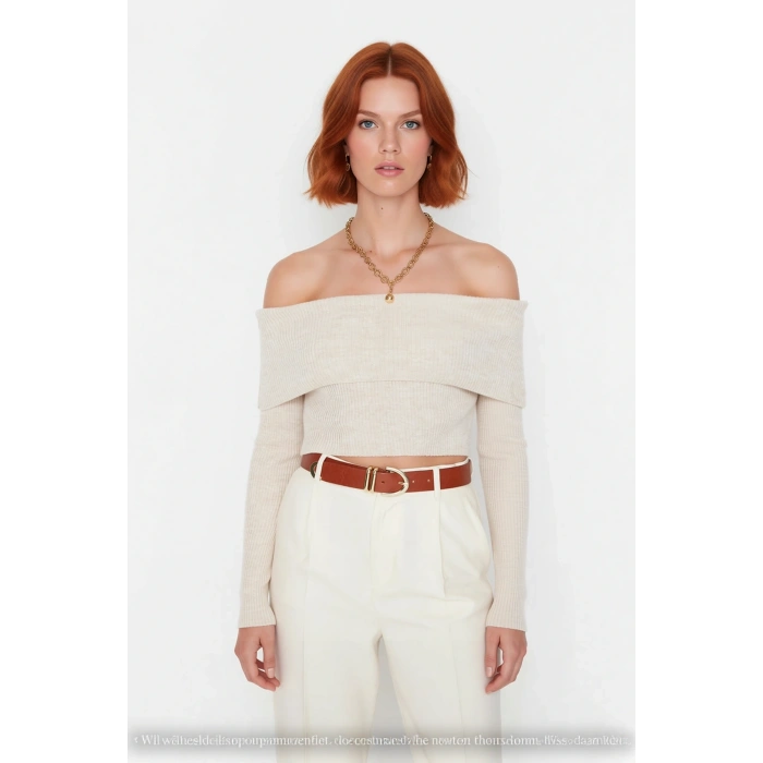 Kadınlara Özel Basic Fitted Kesim Uzun Kollu Crop Akrilik Triko Carmen Yaka Kazak Kaliteli