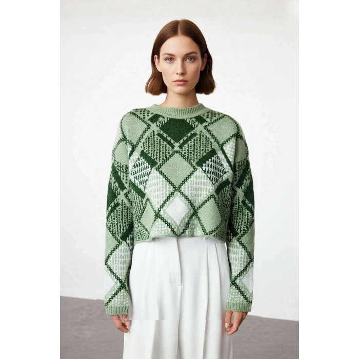 Kadınlara Özel Basic Kesim Düşük Kol Bisiklet Yaka Crop Triko Kazak Soğuk Günlerin Favorisi