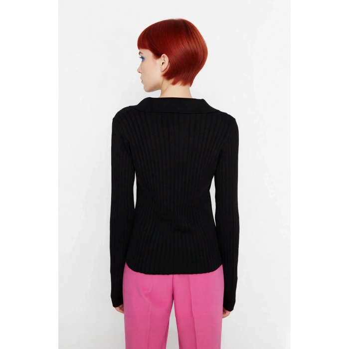 Kadınlara Özel Basic Regular Kesim Polo Yaka Fitilli Triko Kazak Modern ve Konforlu Stil Kaliteli