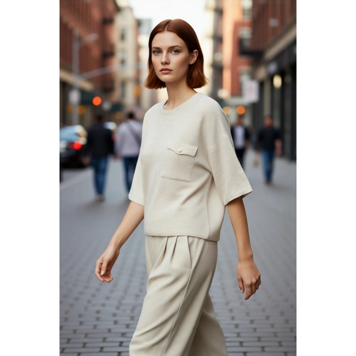 Kadınlara Özel Casual Stilin Vazgeçilmezi Regular Kalıp Bisiklet Yaka Kısa Kol Triko Üst Kaliteli