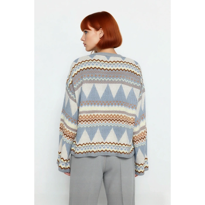 Kadınlara Özel Etnik Desenli Oversize Düşük Kol Bisiklet Yaka Triko Kazak Soğuk Havalara Uyumlu