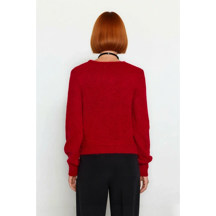 Kadınlara Özel Kruvaze Yaka Triko Kazak Regular Kalıp Günlük Konforlu Şık Basic Tasarım Kaliteli