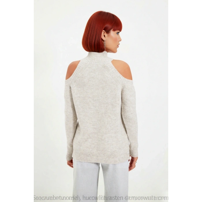 Kadınlara Özel Simli Selanik Dokuma Dik Yaka Omuz Dekolteli Triko Kazak Kış Kombinleri İçin