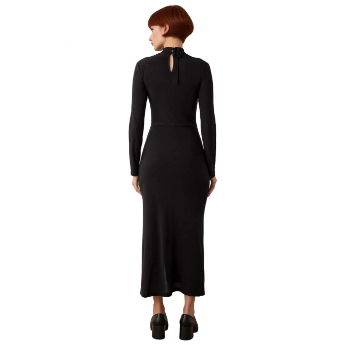 Kadınlara Özel Siyah Örme Bodycon Maxi Elbise Standart Kol Dik Yaka Detaylı Kış Kombinleri İçin