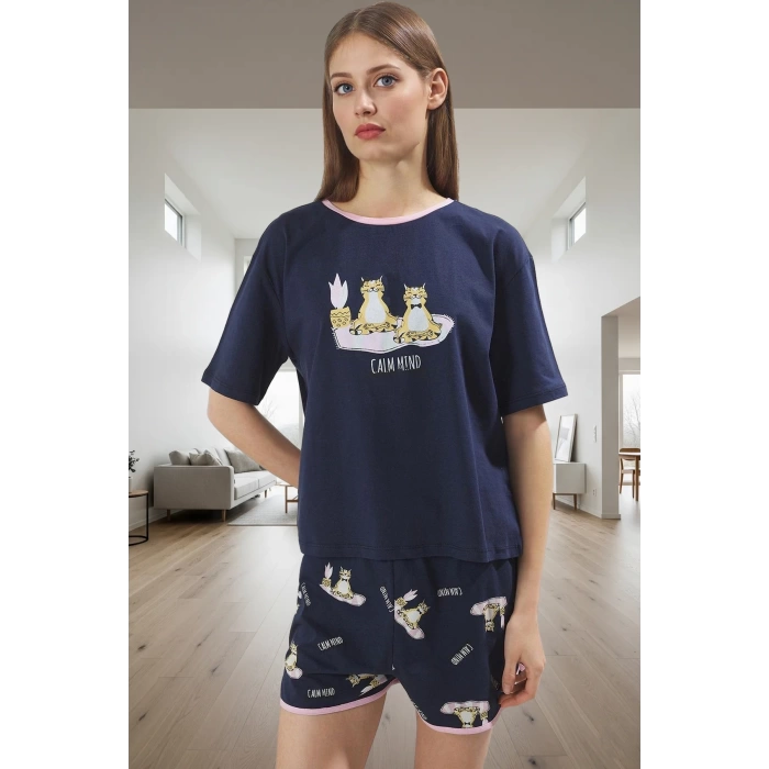 Kedili Desenli Pamuklu Pijama Takımı Rahatlık ve Şıklık Premium Kalite Seçkin Malzeme
