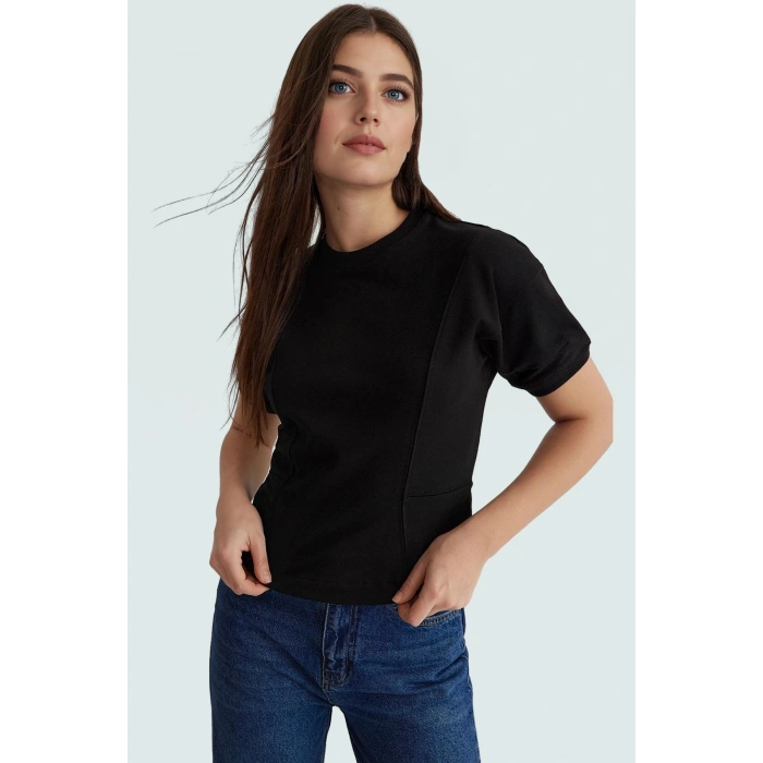 Kısa Kollu Bluz Örme Kumaş Bisiklet Yaka Fitted Yazlık Kombinler İçin Uzun Ömürlü