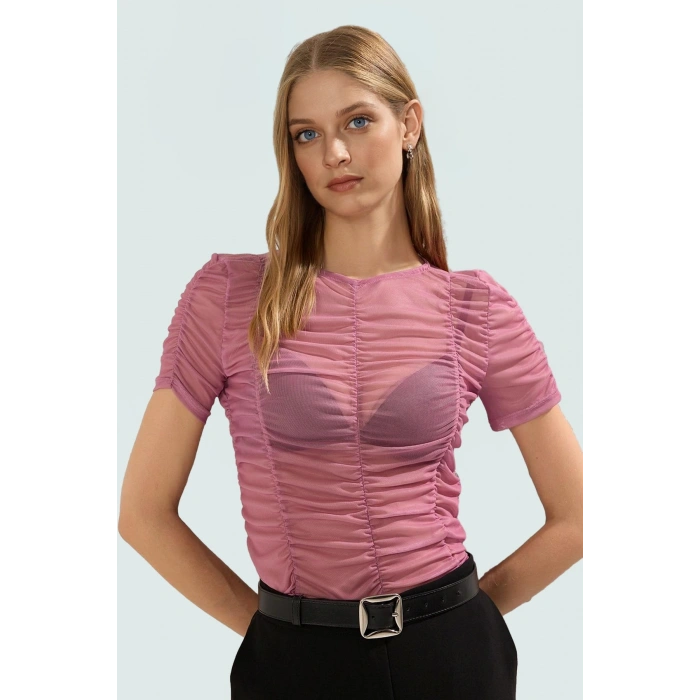 Kısa Kollu Büzgü Detaylı Örme Bluz Fitted Kalıp Kaliteli İşçilik Modern Stil Rahat Ve Şık