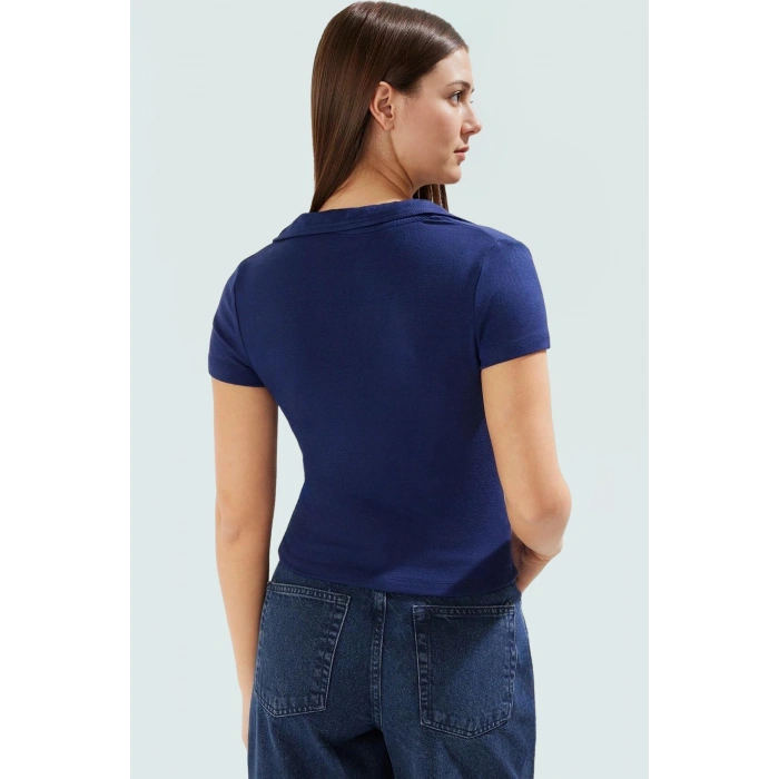 Kısa Kollu Fitted Polo Yaka Viskoz Örme Bluz Uzun Ömürlü Rahat Kullanım Dayanıklı Malzeme