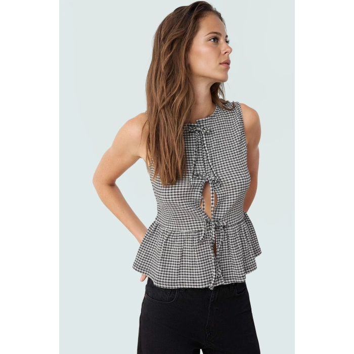 Kolsuz Ekose Bluz Polyester Elastan Jakarlı Örme Yazlık Günlük Rahat Ve Şık