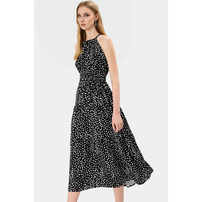 Kolsuz Halter Yaka Çok A line Maxi Elbise Yaz İçin Şık ve Rahat Modern Stil Yüksek Kalite