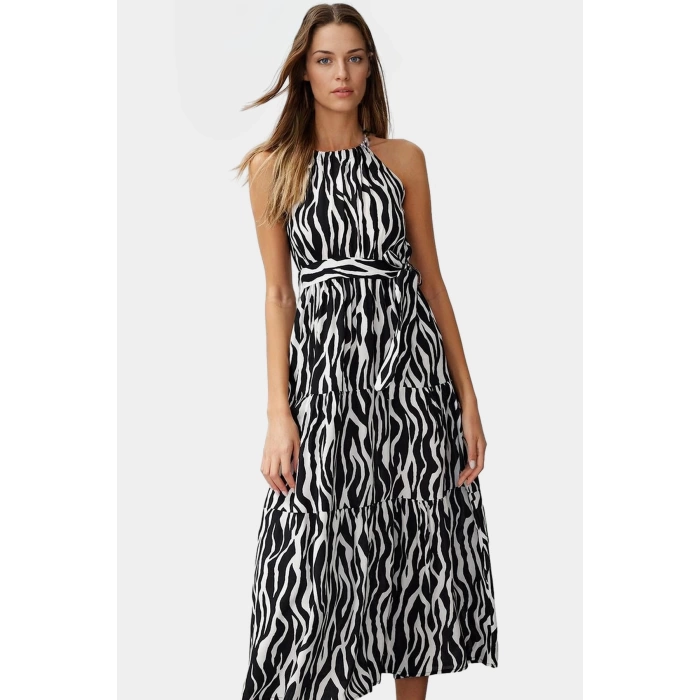 Kolsuz Halter Yaka Çok A line Maxi Elbise Yaz İçin Şık ve Rahat Modern Stil Yüksek Kalite