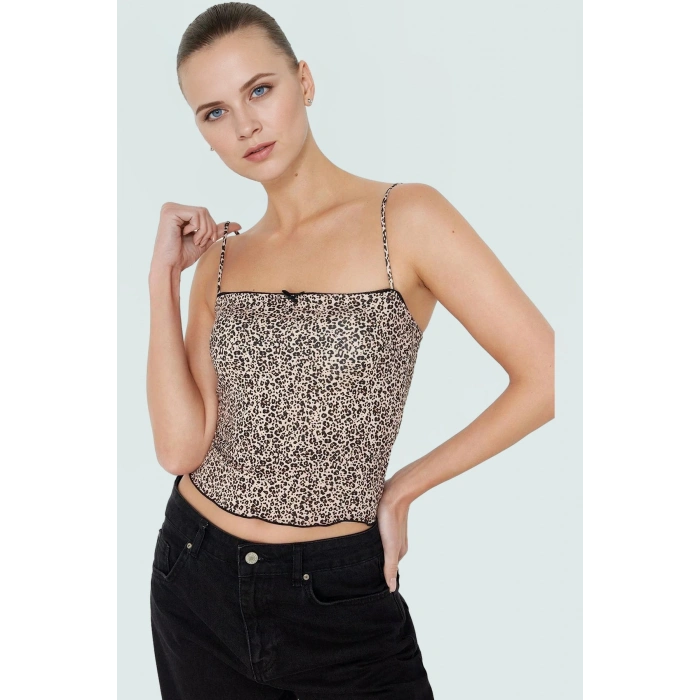 Leopar Baskılı Crop Bluz İnce Askılı Örme Basic Yazlık Şık Görünüm Özel Tasarım Kaliteli İşçilik