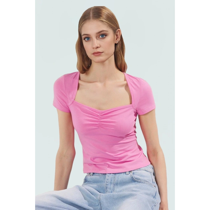 Likralı Penye Bluz Kalp Yaka Fitted Yazlık Yüksek Kalite Dayanıklı Malzeme