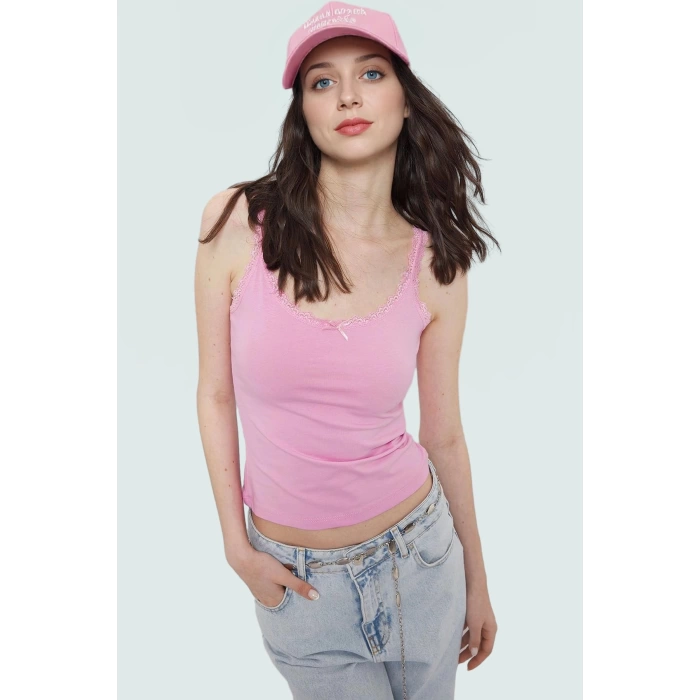 Likralı Penye Süprem Bluz Kolsuz Fitted Havuz Yaka Dantel Detay Şık Görünüm Özel Tasarım