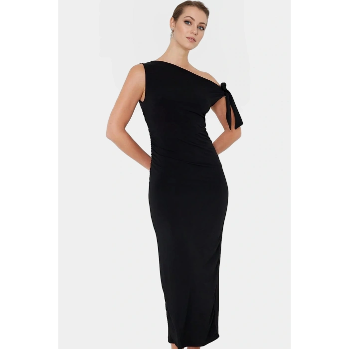 Maxi Örme Elbise Tek Omuzlu Asimetrik Yaka Şık Tasarım Modern Stil Kaliteli İşçilik
