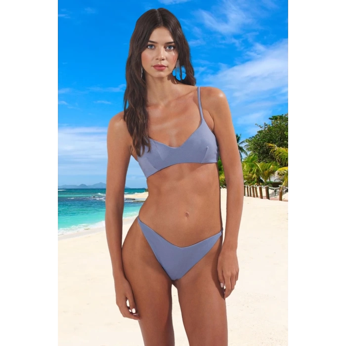 Modern Bikini Takımı Premium Kalite Özel Tasarım Yüksek Konfor Hızlı Kuruyan Su Sporları İçin