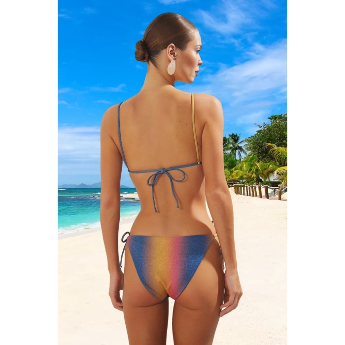 Modern Desenli Bikini Takımı Premium Kalite UV Korumalı Hızlı Kuruyan Ergonomik Kesim