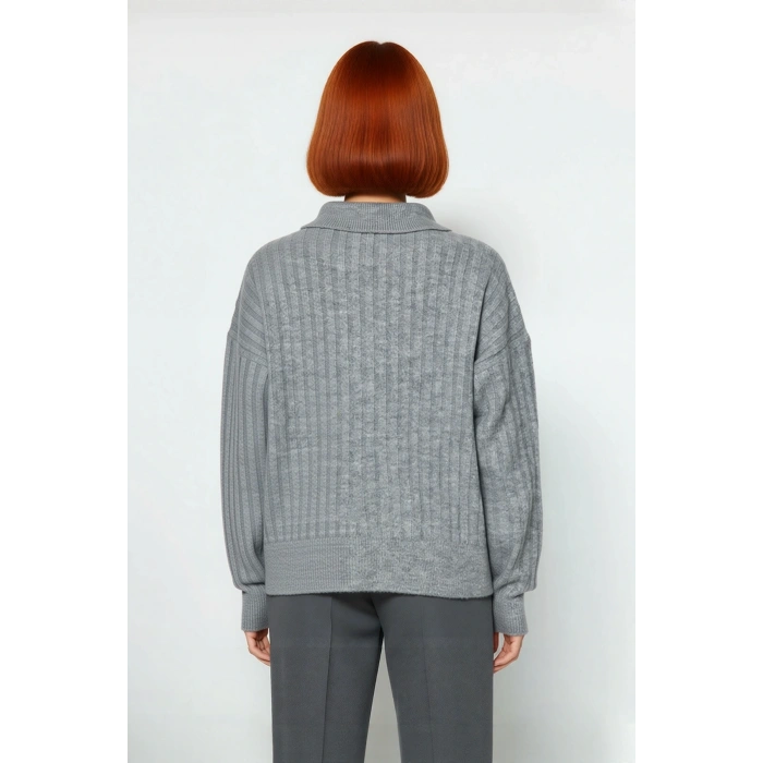 Modern Kadın Oversize Polo Yaka Triko Kazak Rahat Düşük Kol Fitilli Dokusuyla Kış Gardırobunuzun