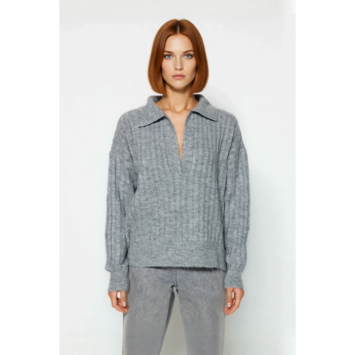 Modern Kadın Oversize Polo Yaka Triko Kazak Rahat Düşük Kol Fitilli Dokusuyla Kış Gardırobunuzun