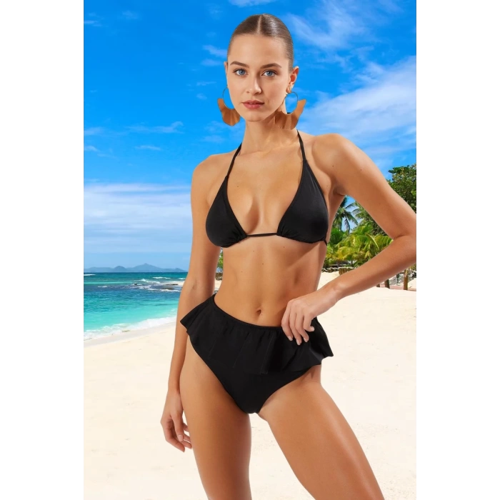 Modern Üçgen Bikini Takımı Hızlı Kuruyan Şık Detaylı UV Korumalı Klora Dayanıklı