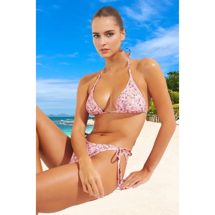 Modern Üçgen Bikini Takımı Şık Detaylı Özel Tasarım Yaz Koleksiyonu Hızlı Kuruyan