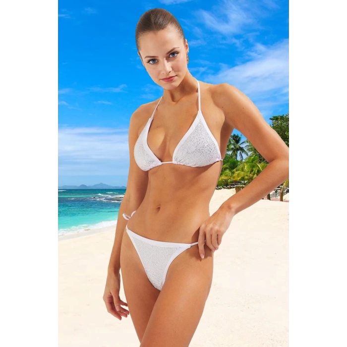 Modern Üçgen Bikini Takımı Yaz Koleksiyonu Hızlı Kuruyan Esnek Kumaş Özel Tasarım