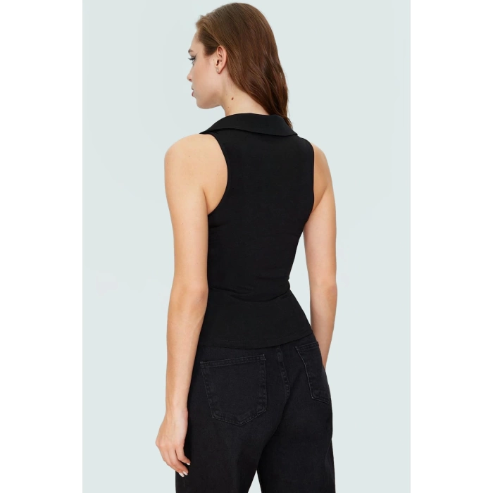 Nefes Alan Örme Bluz Polo Yaka Fitted Yaz Koleksiyonu Rahat Ve Şık Günlük Kullanım İçin