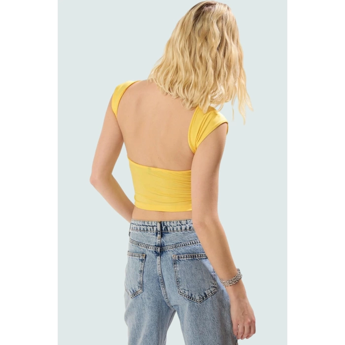 Nefes Alan Örme Bluz Sırt Dekolteli Fitted Kayık Yaka Yaz Mevsimi İçin Kaliteli İşçilik