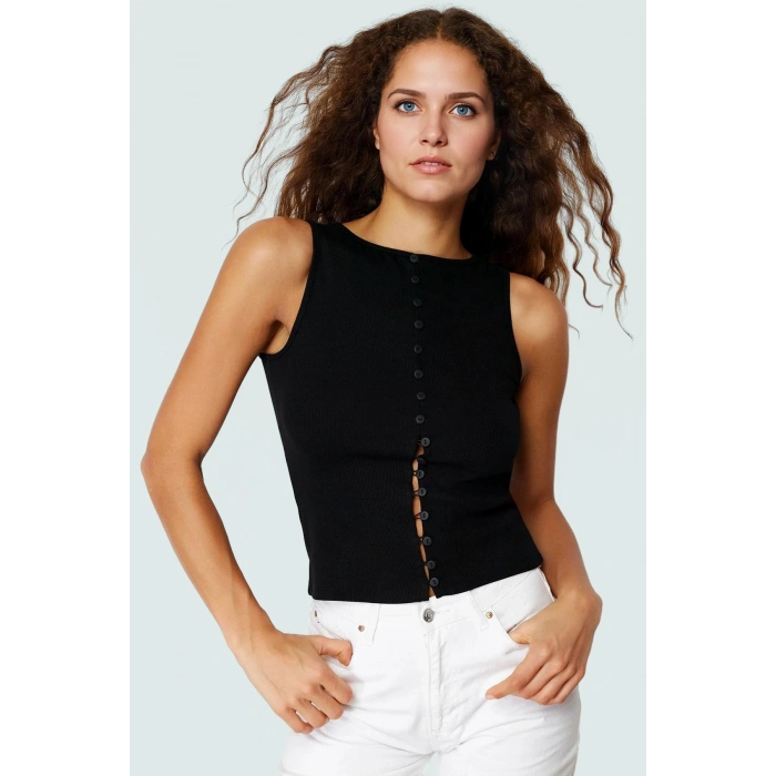 Nefes Alan Pamuklu Bluz Düğmeli Fitted Asimetrik Yazlık Modern Stil Özel Tasarım Uzun Ömürlü