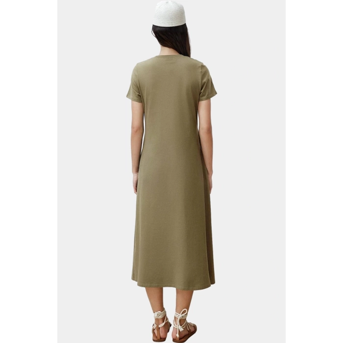Nefes Alan Pamuklu T shirt Elbise Midi Boy Cep Detaylı Modern Stil Zarifane Tasarım