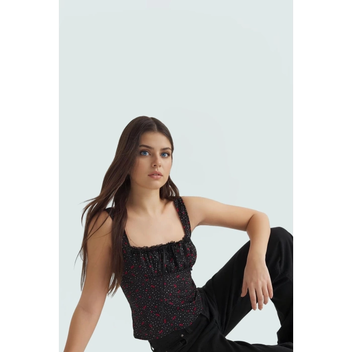 Nefes Alan Viskoz Dokuma Crop Bluz Limon Desenli Yazlık Zarifane Tasarım Premium Kalite