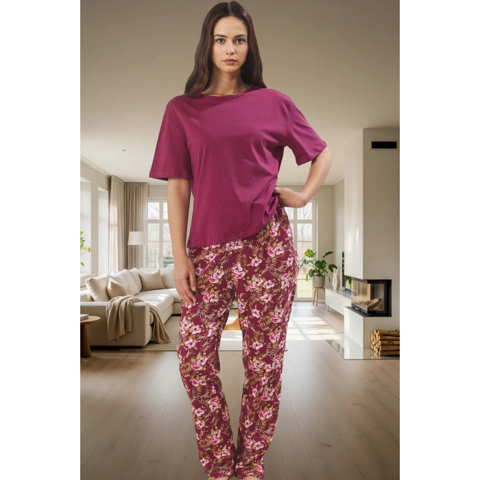 Pamuklu Çiçekli Pijama Takımı Rahat ve Şık Ev Giyim Seti Görünüm Özenle Seçilmiş Özel Tasarım
