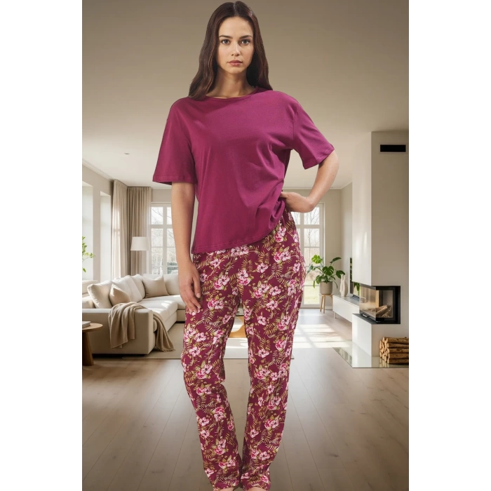 Pamuklu Çiçekli Pijama Takımı Rahat ve Şık Ev Giyim Seti Görünüm Özenle Seçilmiş Özel Tasarım