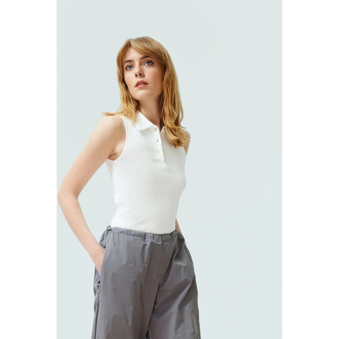 Pamuklu Örme Bluz Kolsuz Fitted Renk Yazlık Polo Yaka Şık Görünüm Dayanıklı Malzeme