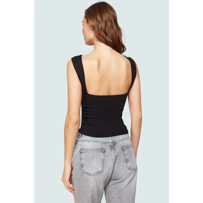 Pamuklu Örme Bluz Sırt Dekolteli Fitted Regular Nefes Alabilir Özenle Seçilmiş