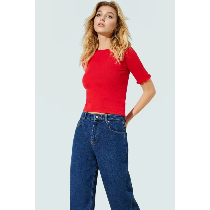Pamuklu Polyester Elastan Karışımlı Fitted Bluz Bisiklet Yaka Kısa Kollu Yıkamalı