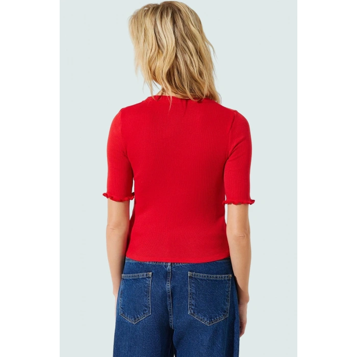 Pamuklu Polyester Elastan Karışımlı Fitted Bluz Bisiklet Yaka Kısa Kollu Yıkamalı