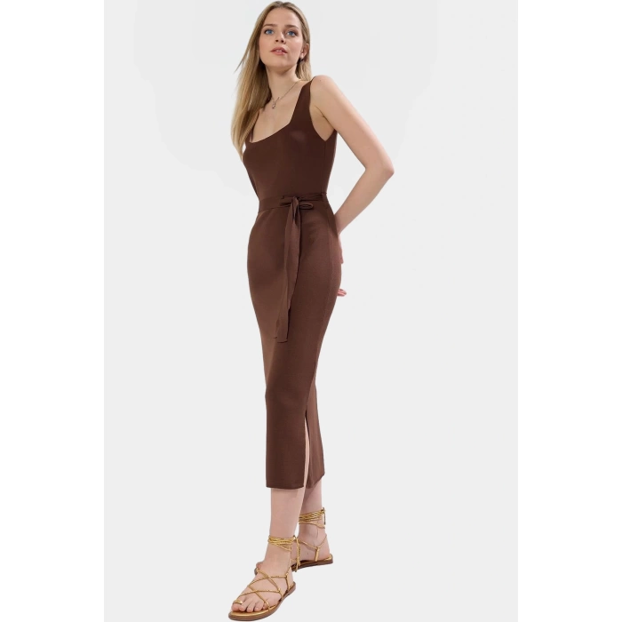 Polyester Triko Midi Elbise Yazın Rahatlığı ve Şıklığı Günlük Kullanım İçin Özenle Seçilmiş