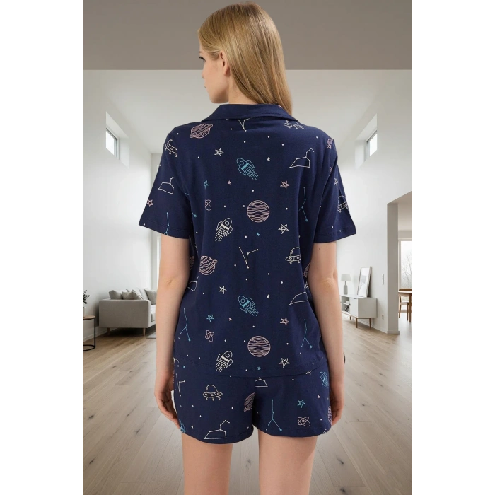 Rahat %100 Pamuklu Pijama Takımı Galaksi Desenli Şort ve Gömlek Dayanıklı Malzeme