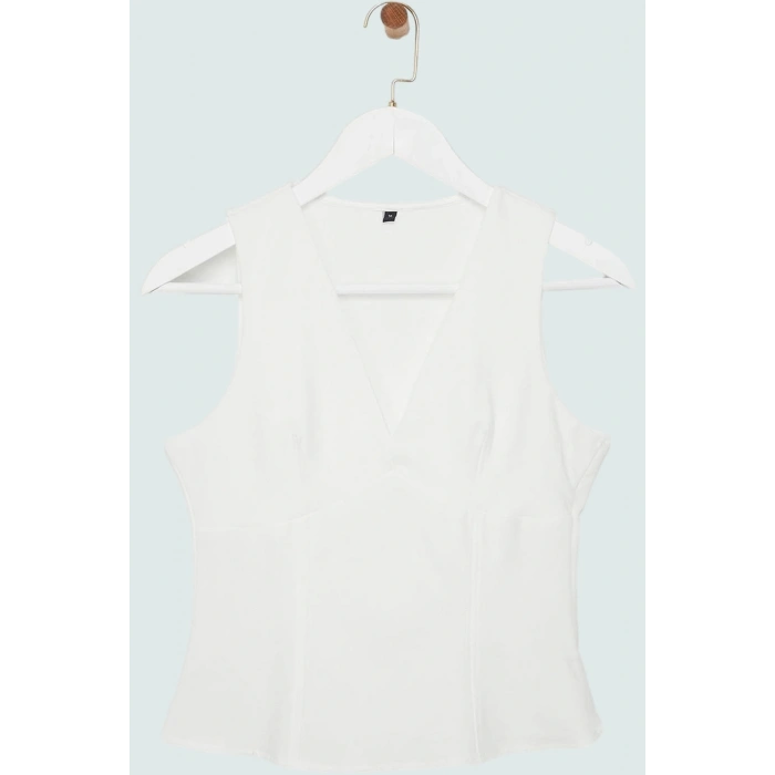 Rahat Bluz V Yaka Slim Fit Kolsuz Dokuma Krep Ve Şık Kullanım Zarifane Tasarım