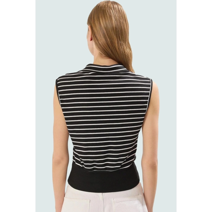 Rahat Kalıp Çizgili Yazlık Bluz %63 Polyester %34 Viskoz Özel Tasarım Uzun Ömürlü