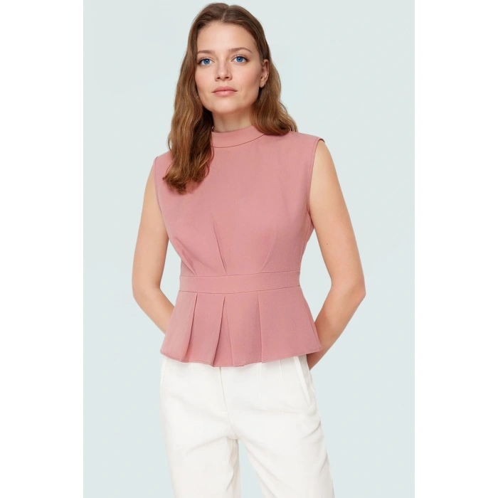 Rahat Kolsuz Bluz Yazlık Dokuma Polyester Karışımlı Trend Tasarım Seçkin Malzeme