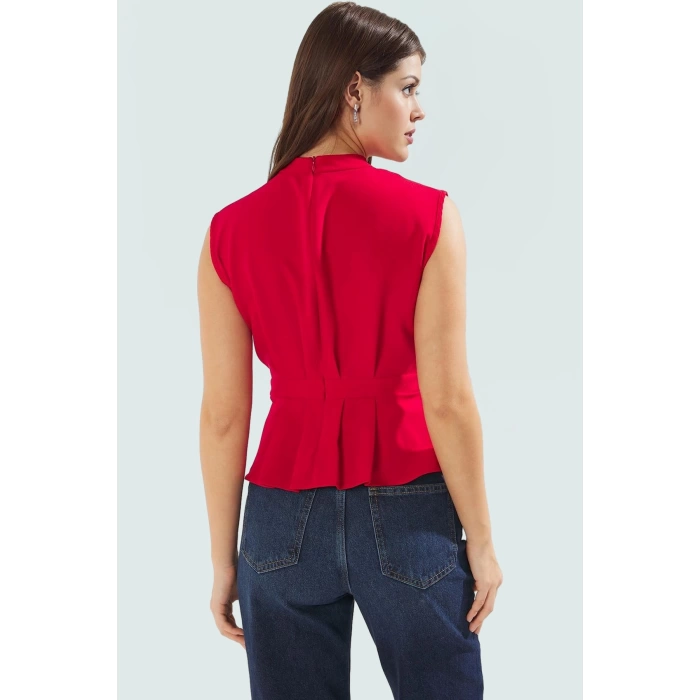 Rahat Kolsuz Bluz Yazlık Dokuma Polyester Karışımlı Trend Tasarım Seçkin Malzeme