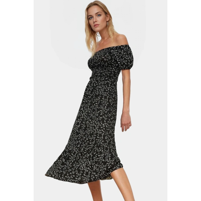 Rahat Örme Midi Elbise 93%Polyester 7%Elastan Carmen Yaka Puantiyeli Konforlu Kesim