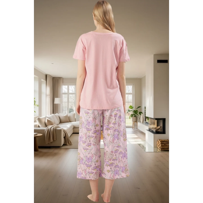 Rahat Örme Pijama Takımı Çiçek Desenli Kapri Pantolon Bisiklet Yaka Zarifane Tasarım