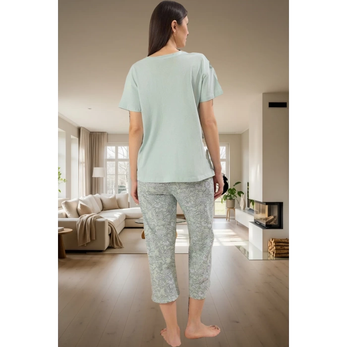 Rahat Örme Pijama Takımı Çiçek Desenli Kapri Pantolon Bisiklet Yaka Zarifane Tasarım