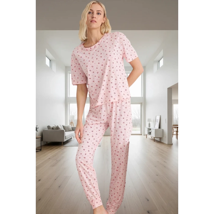 Rahat Örme Pijama Takımı Kalp Desenli Yumuşak Polyester Pamuk Karışımı Modern Stil