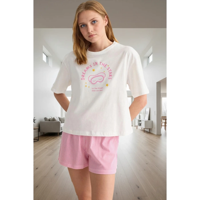 Rahat Pamuklu Pijama Takımı Çizgili Desenli Bisiklet Yaka Kısa Kollu Seçkin Malzeme